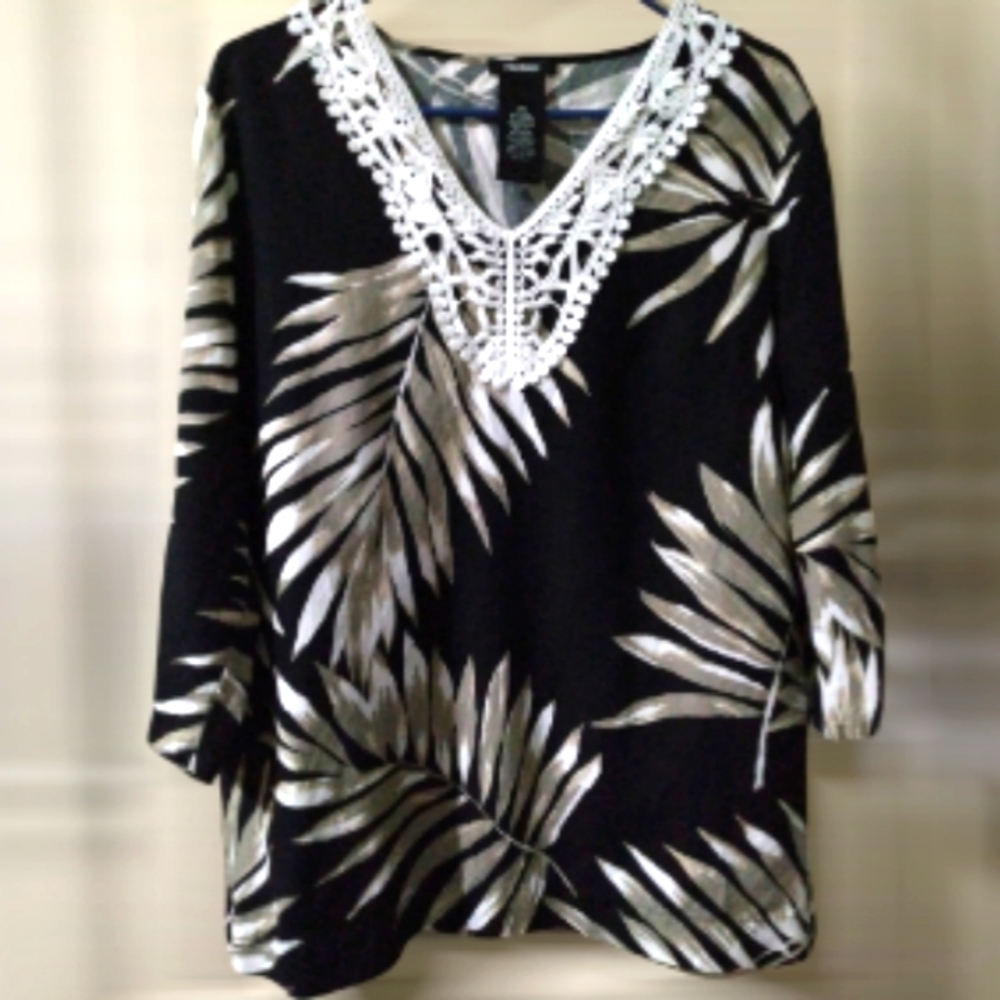 Premise linen blend blouse ladies size small